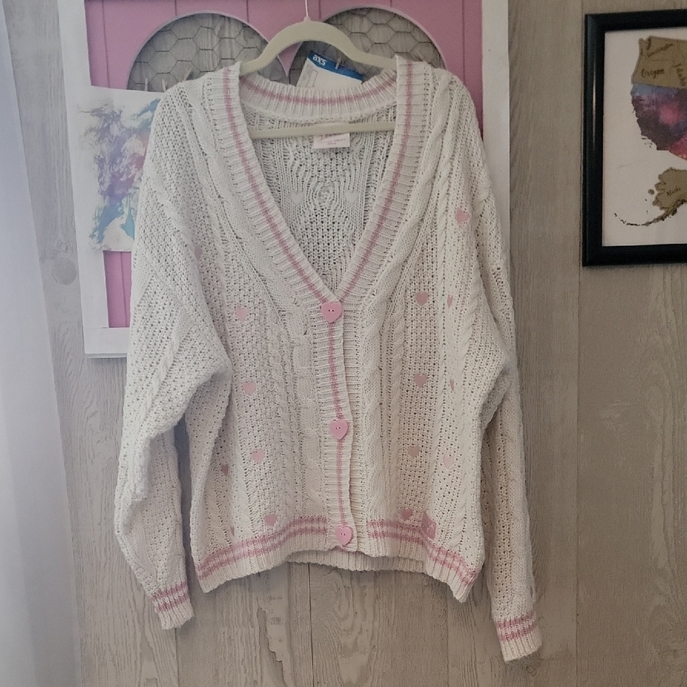 Taylor Swift White and Pink Cardigan